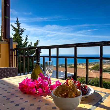 1 Bedroom Apartment Pyrgos With Beautiful Sea And Sunset Views, Aphrodite Hills Resort Куклия Екстериор снимка