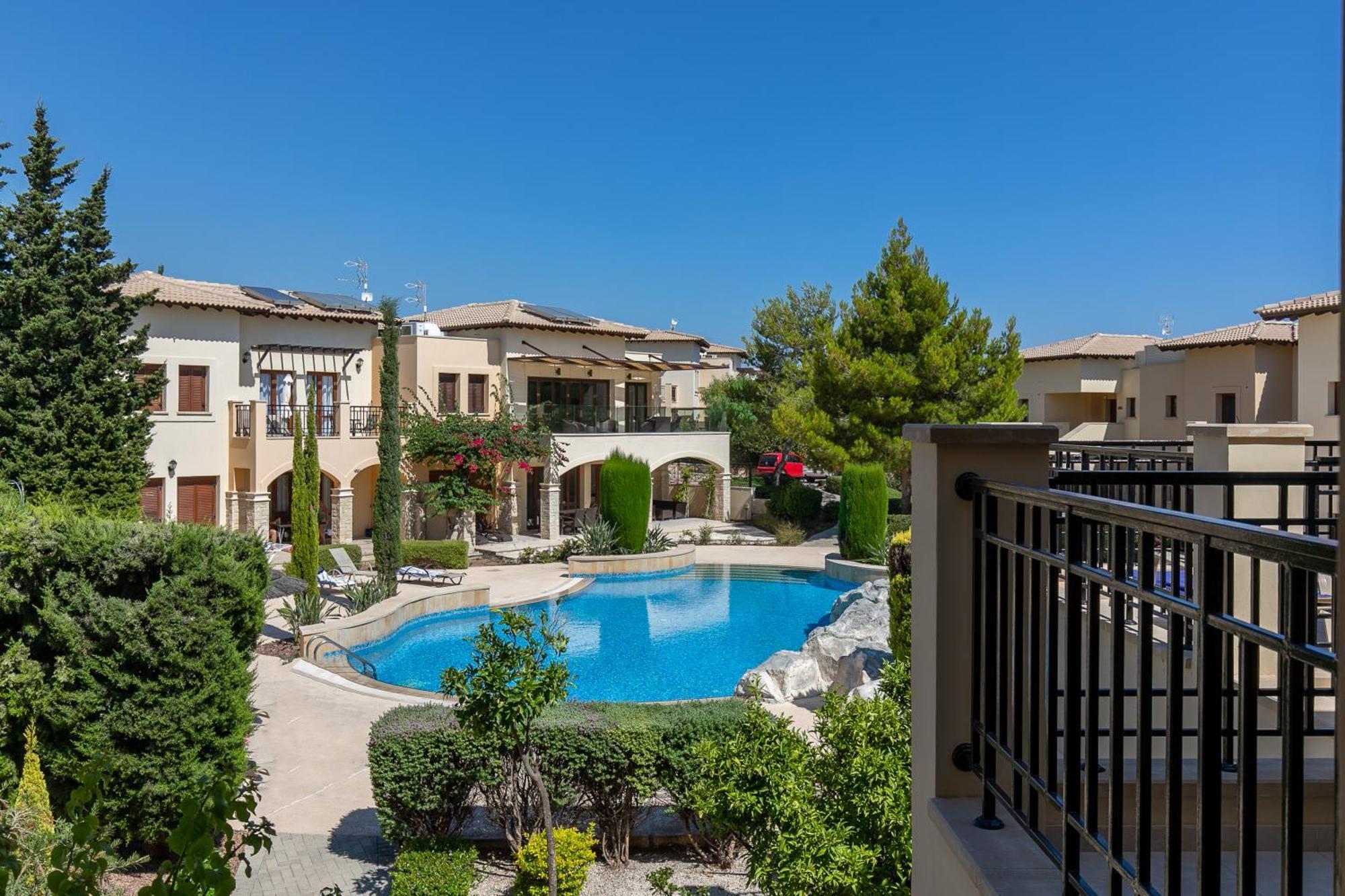 1 Bedroom Apartment Pyrgos With Beautiful Sea And Sunset Views, Aphrodite Hills Resort Куклия Екстериор снимка