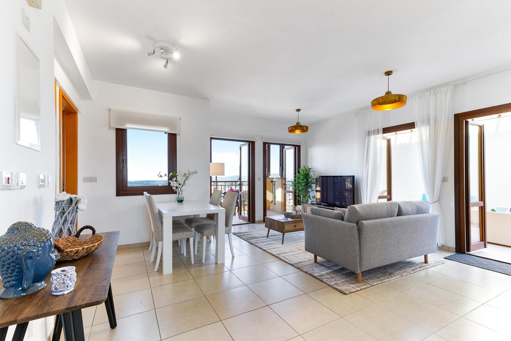 1 Bedroom Apartment Pyrgos With Beautiful Sea And Sunset Views, Aphrodite Hills Resort Куклия Екстериор снимка